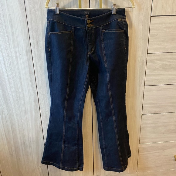 GILI NWOT 10 p Dual Stretch Back Slit Flared Denim - Picture 3 of 7